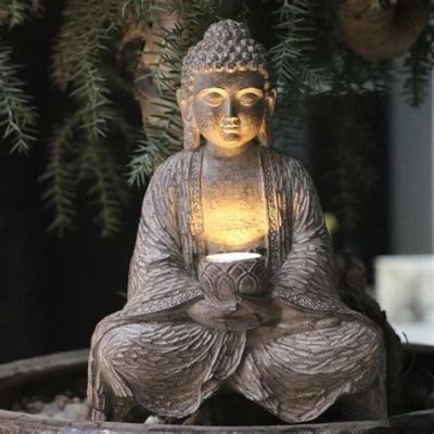 El Buda Meditante! Una Escultura en Roca que Transmite Paz Interior y Realismo Exquisito